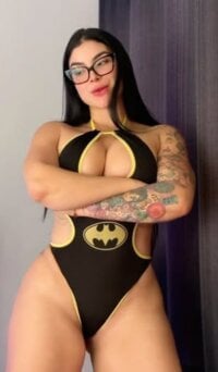 sihamesanfoura Webcam Model Profile