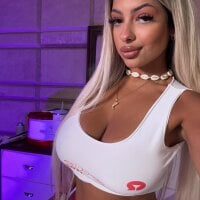 YaraMoon_'s webcam live show