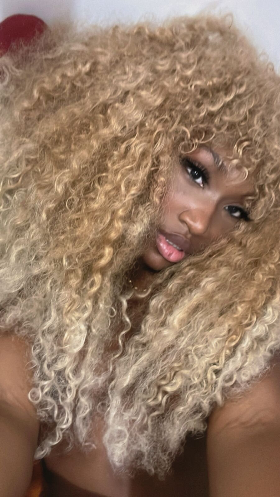 _LoanaQueen