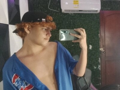 Fer_hornyboy