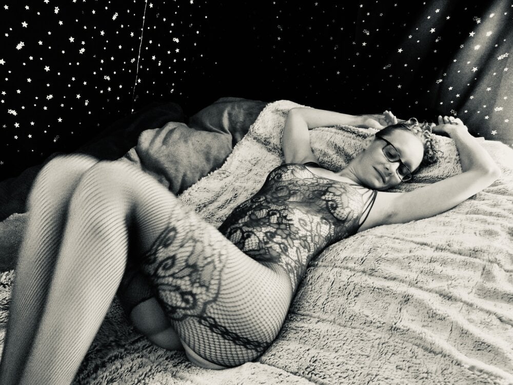 LeahWilde profile