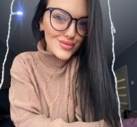 sandrasmith_3007's Offline Chat Room