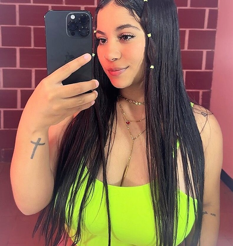 Live sex webcam photo for aashlly_y #288510017