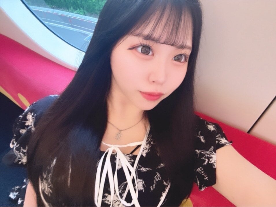 sexlivecamsites.com kiara__0o livesex profile in granny cams