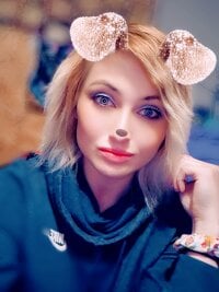 BossTiffanyMarie's Offline Chat Room