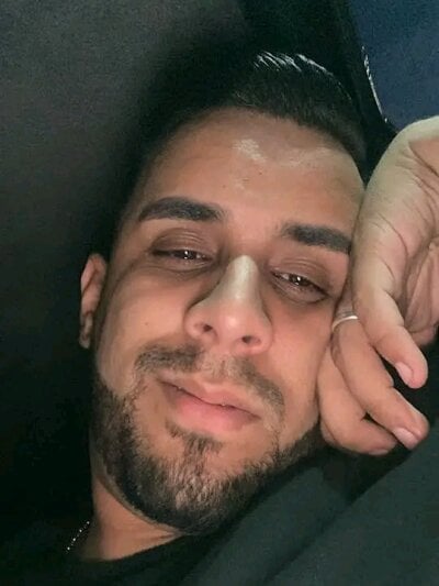 Milkcaliente Male Orgasm Webcam Nude