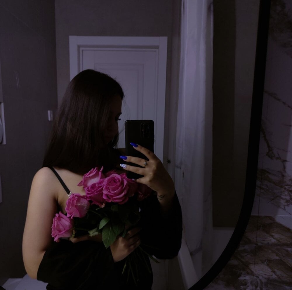 flickafeell webcam livesex profile on livesexr.com