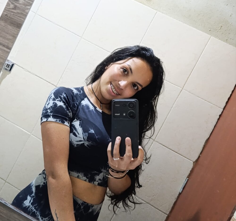 melanyhot303av profile