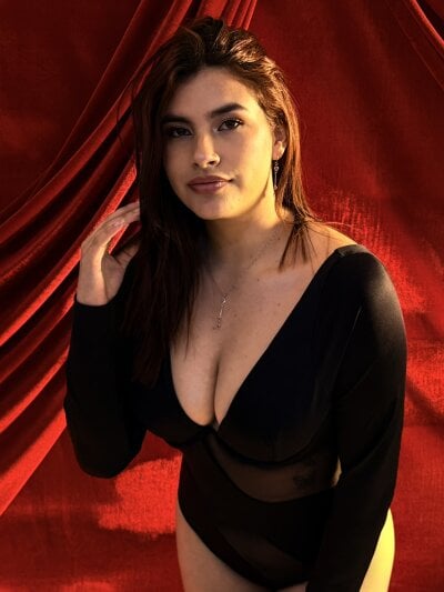 Sharloth_F_W profile