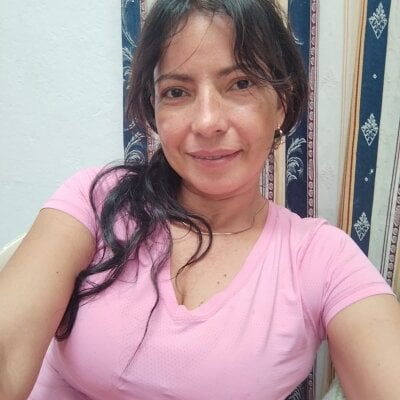 Alexarica46 Female Mobilemature Webcam Adult