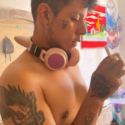 CAHAKALFINO Male Handjob Live Cam XXX
