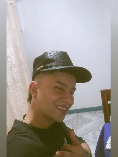 dylan_floyd from stripchat