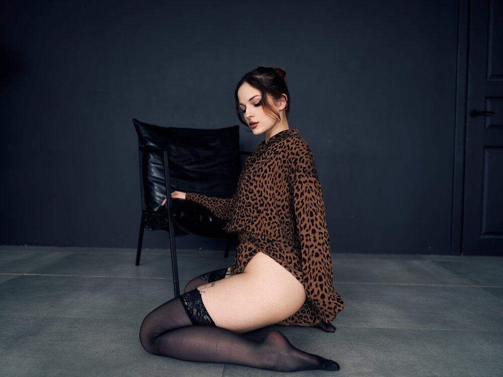 bratziedarsie from stripchat