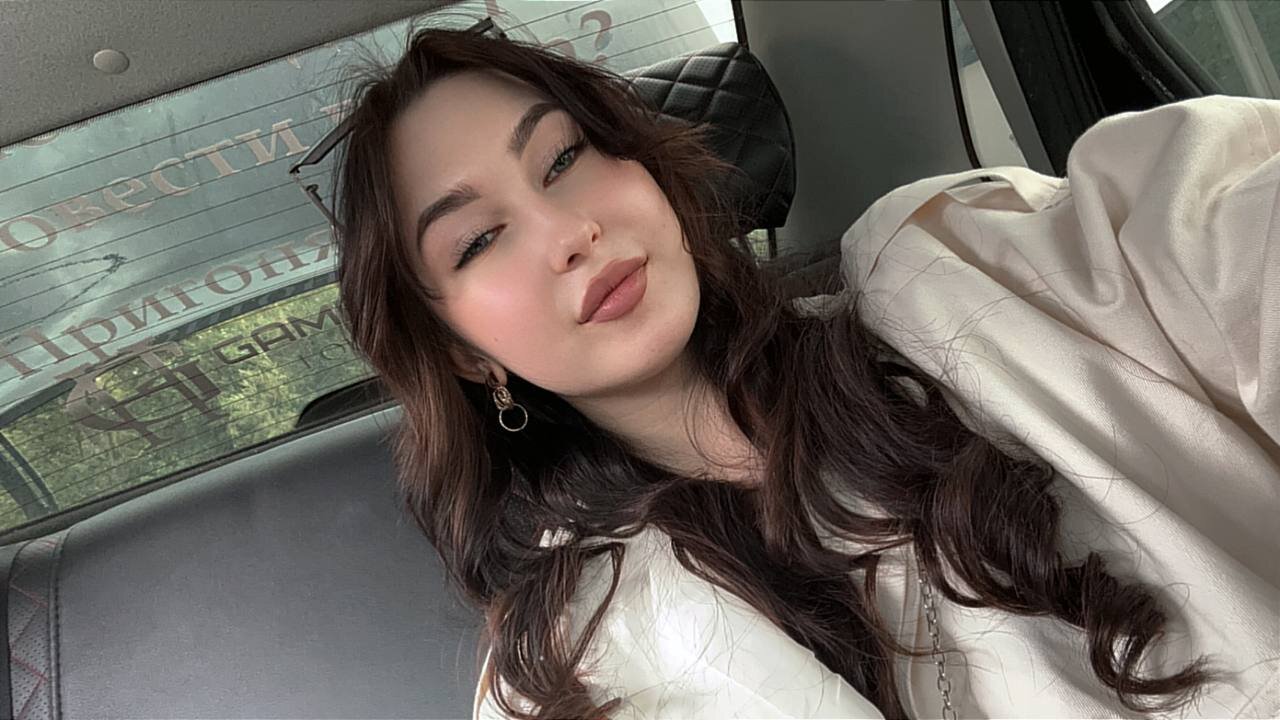 Ariella_Miller