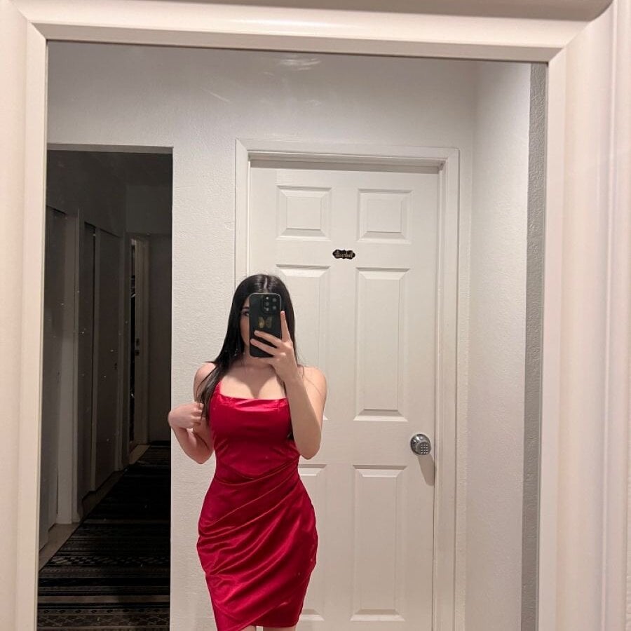 Fatina111's Offline XXX Chat