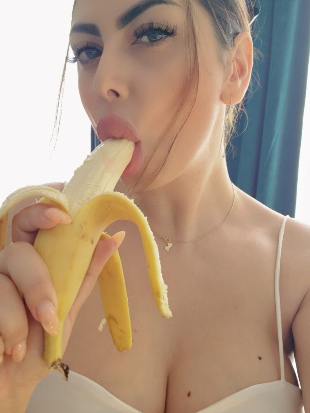 Live sex webcam photo for Flower_Pow3r #290472173