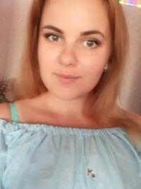 Meri_Monemy's Offline Chat Room