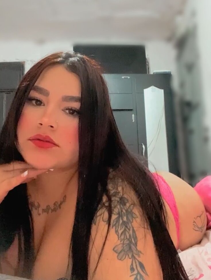 Live sex webcam photo for Lucianasmith69 #289971226