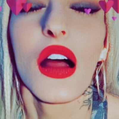 Milfblondebae143