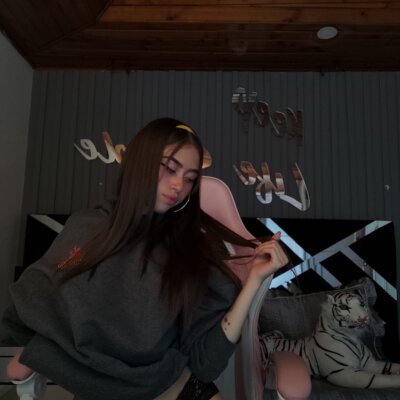 candy_moon_a 🐣 free webcam