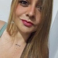 Annie-Cornello's Offline Chat Room