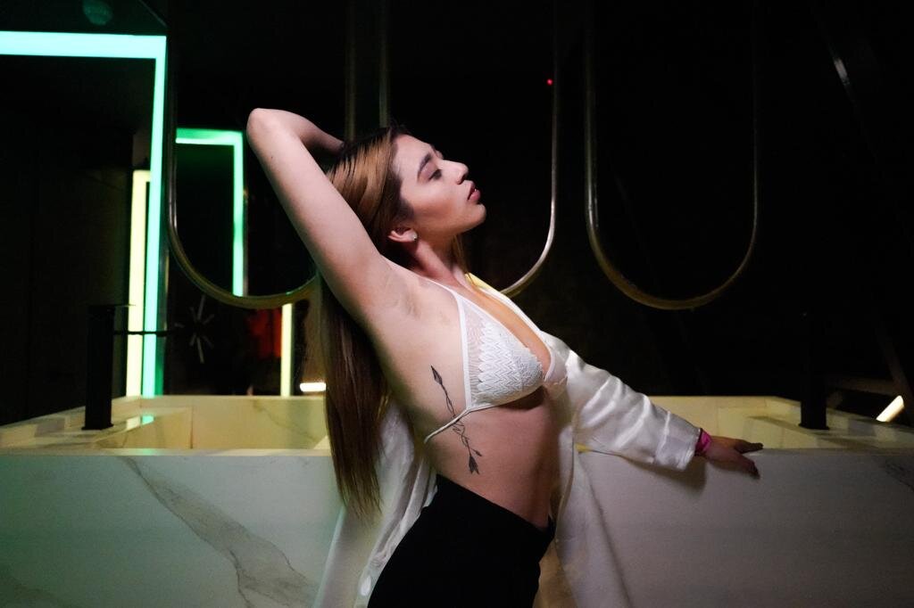 carol_blonde