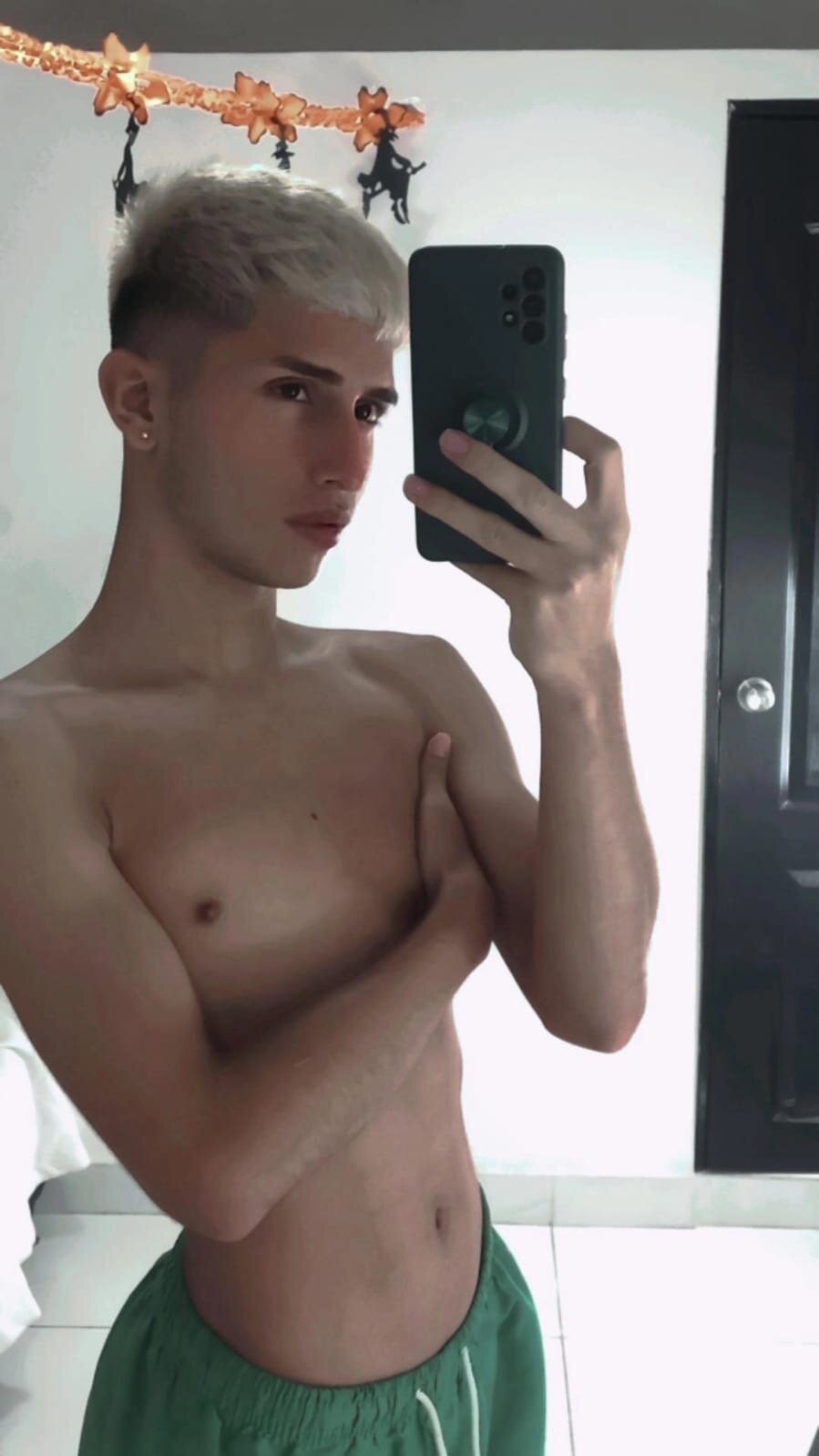 Justin_hot19