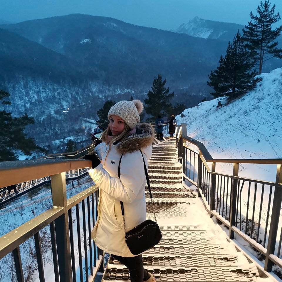 mega-camsex.com shy_milan livesex profile in granny cams