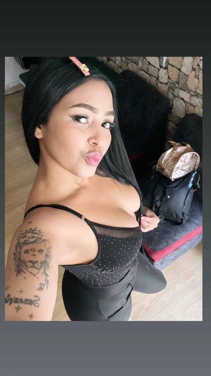 vanesa_mia_sexroom