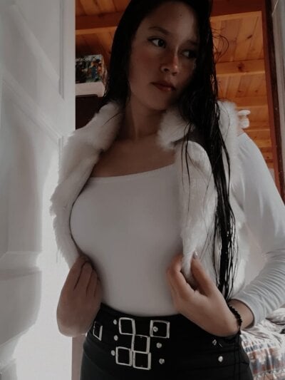 Violetacute Female Latinblowjob Free Webcam Strip