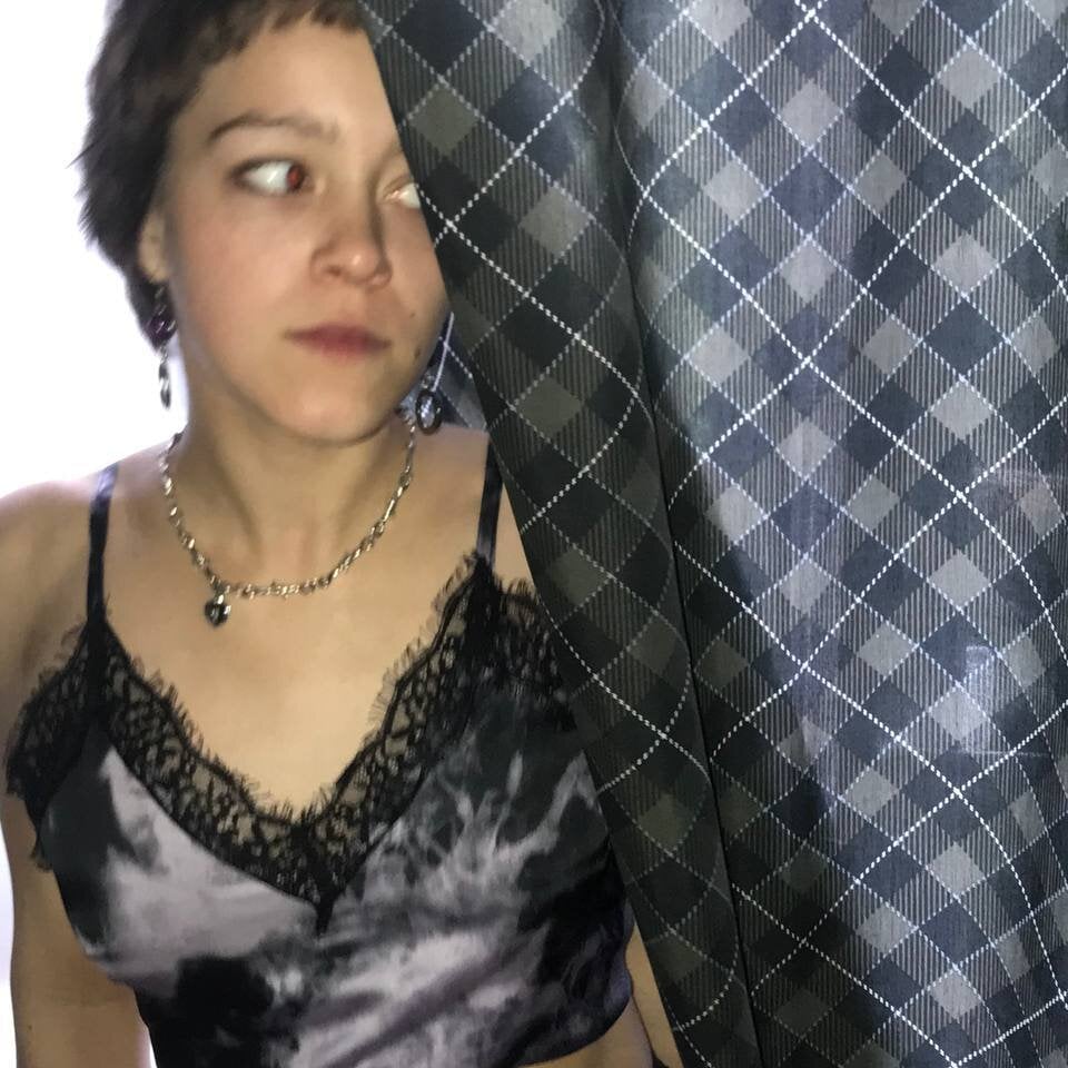 MavisBool 📗 webcam chat