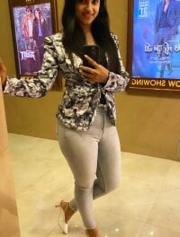 Riya_1002's Offline Chat Room