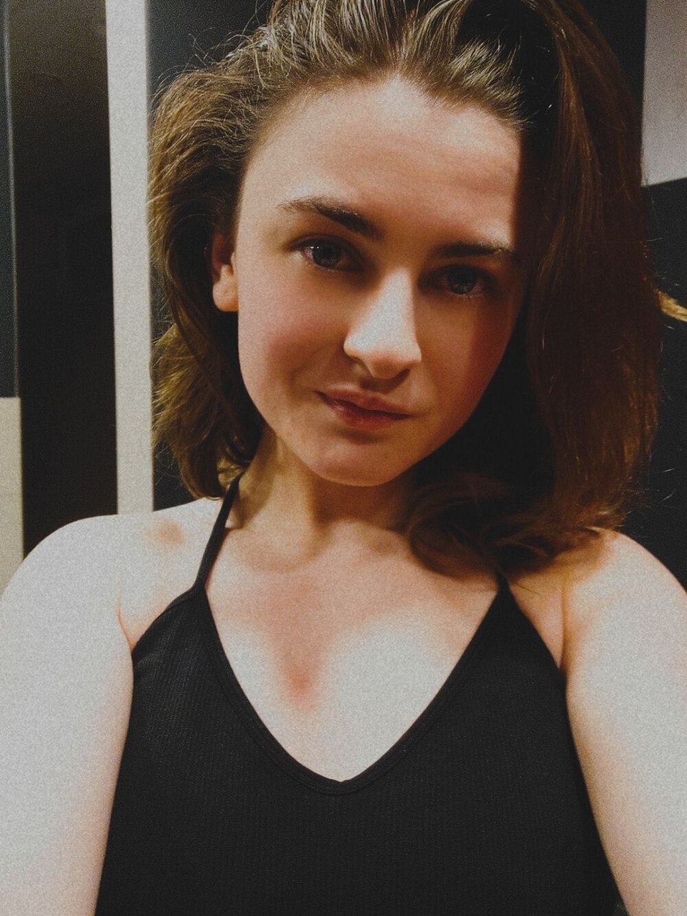 MeliMore live cam model at StripChat