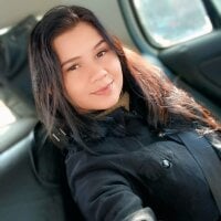 Moranguinho_do_amor's webcam live show