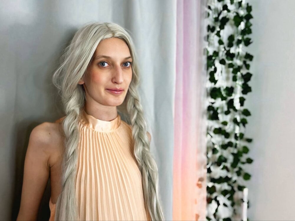 amateursex-livecam.com viktoriaclark livesex profile in small-tits cams