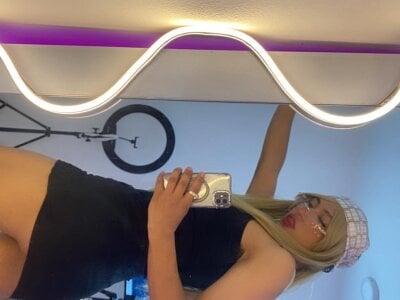 Shinedark_tay1 Trans Cosplay Live Cam XXX
