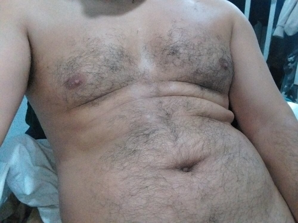 bearlov1 from stripchat