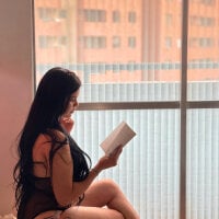 Bella_rose14's Offline Chat Room