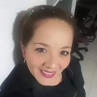 evelyn_collins' Offline Chat Room