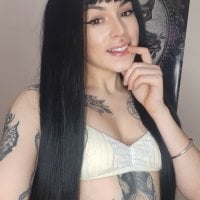 catmeicam's Offline Chat Room