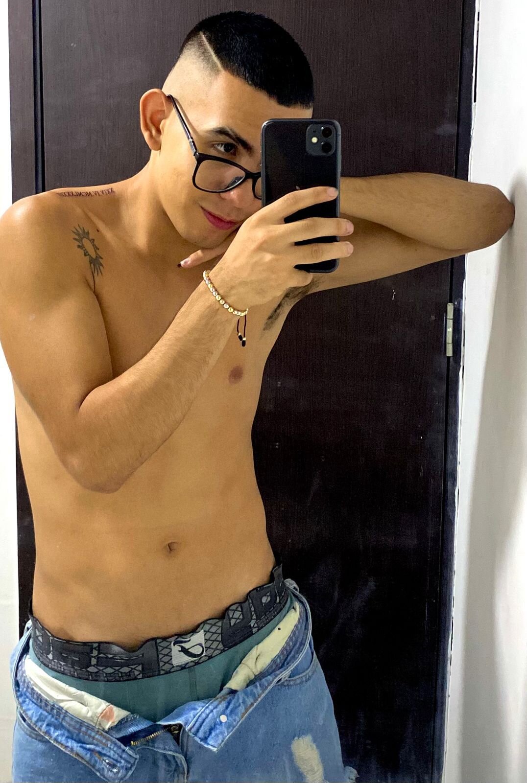 taylor__77