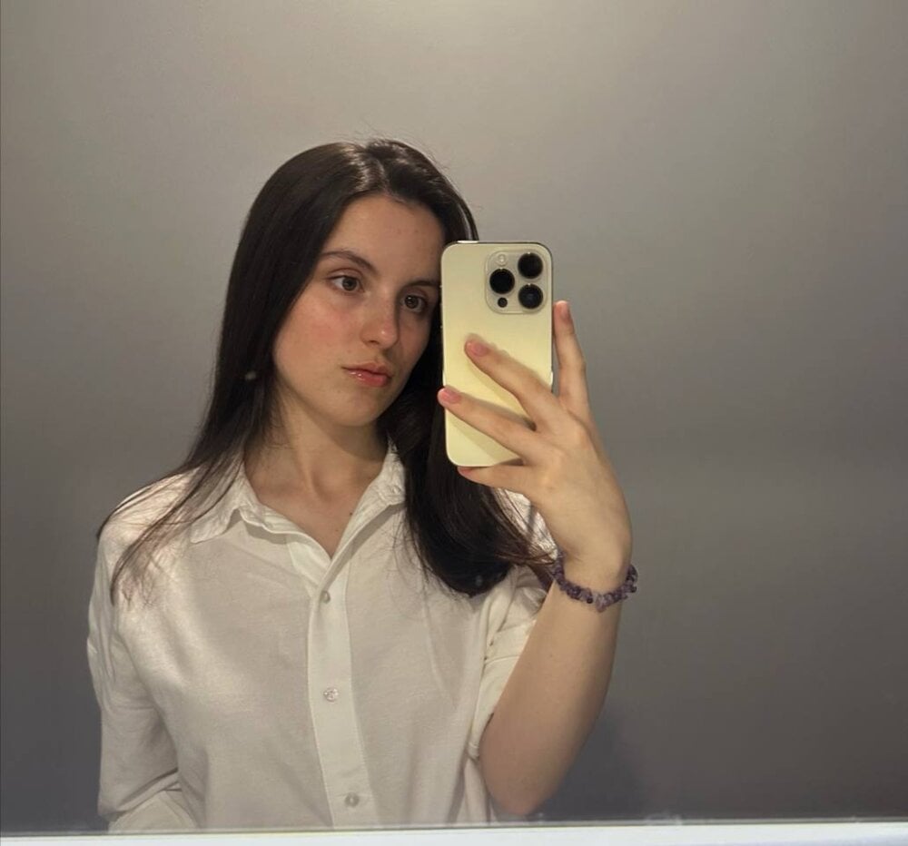 pornos.live veronicasweeet livesex profile in white cams