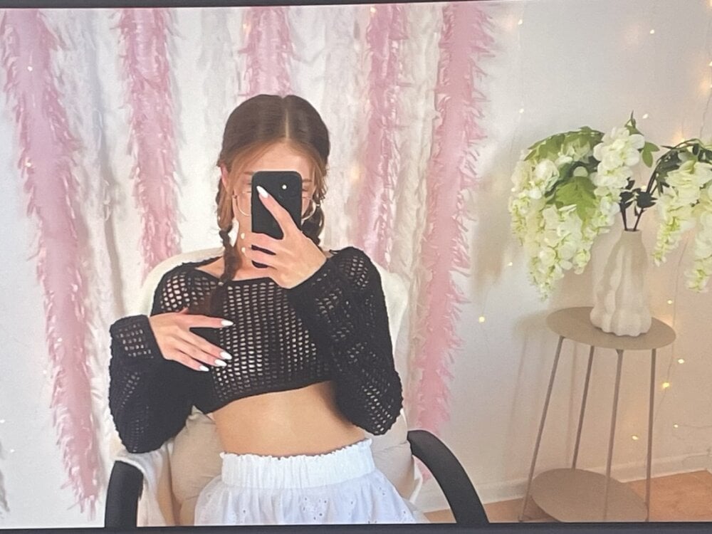 katyaa_lover from stripchat