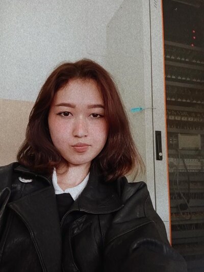 leekeerun 👵 live nude webcam