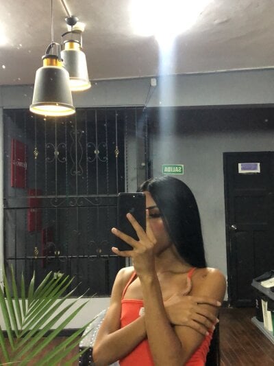 Kylie_Jenner_01 - Stripchat Trans 