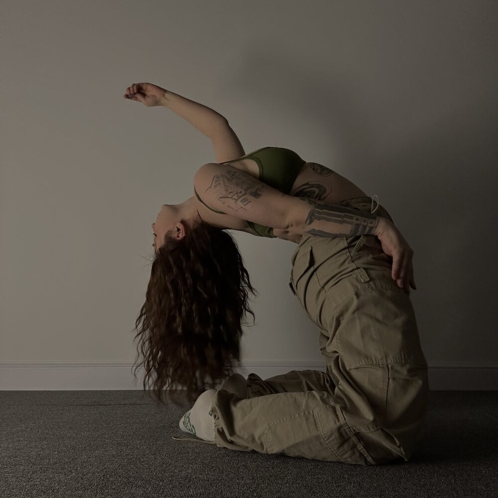 Live sex webcam photo for lunaJeyson #279223474