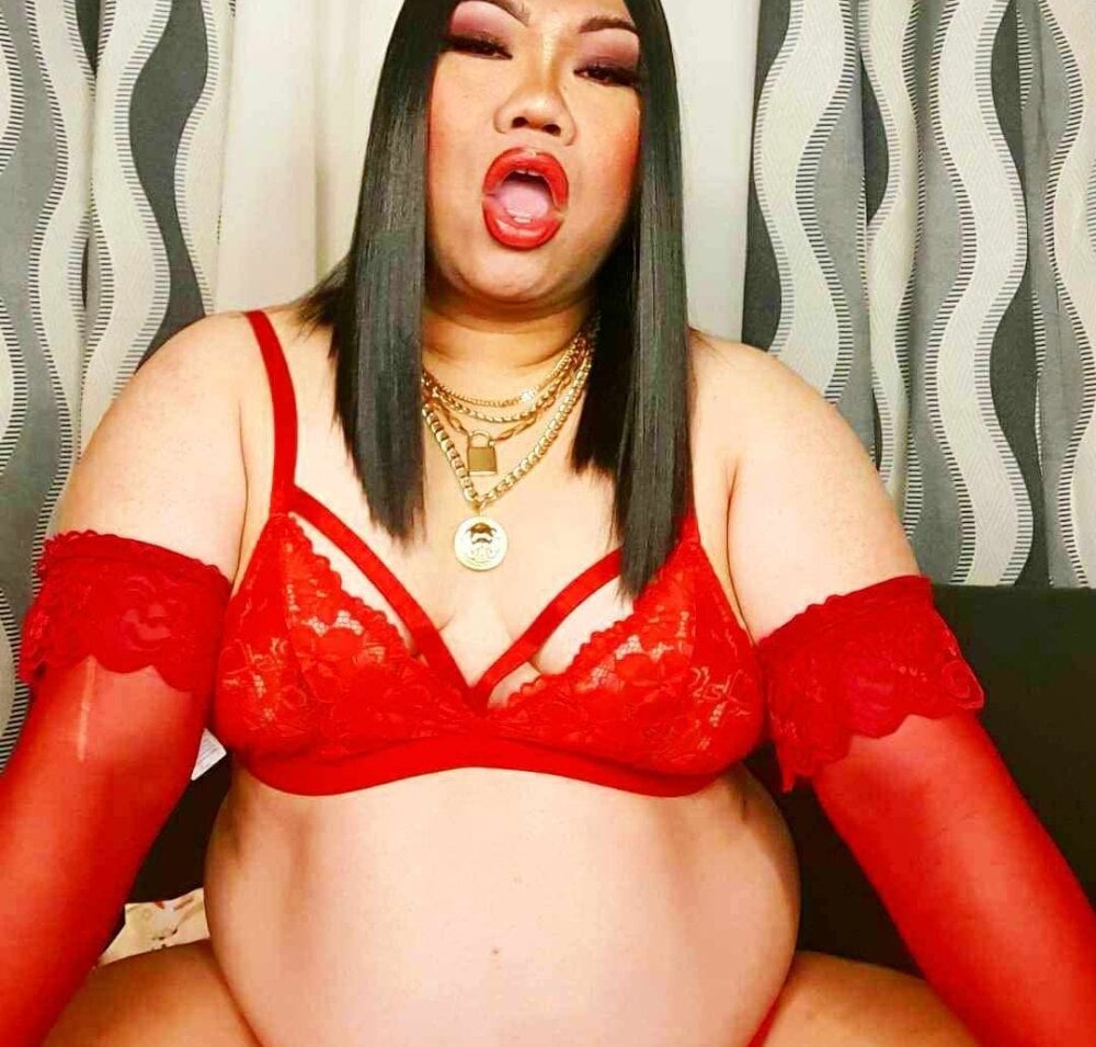 fatlucy from stripchat