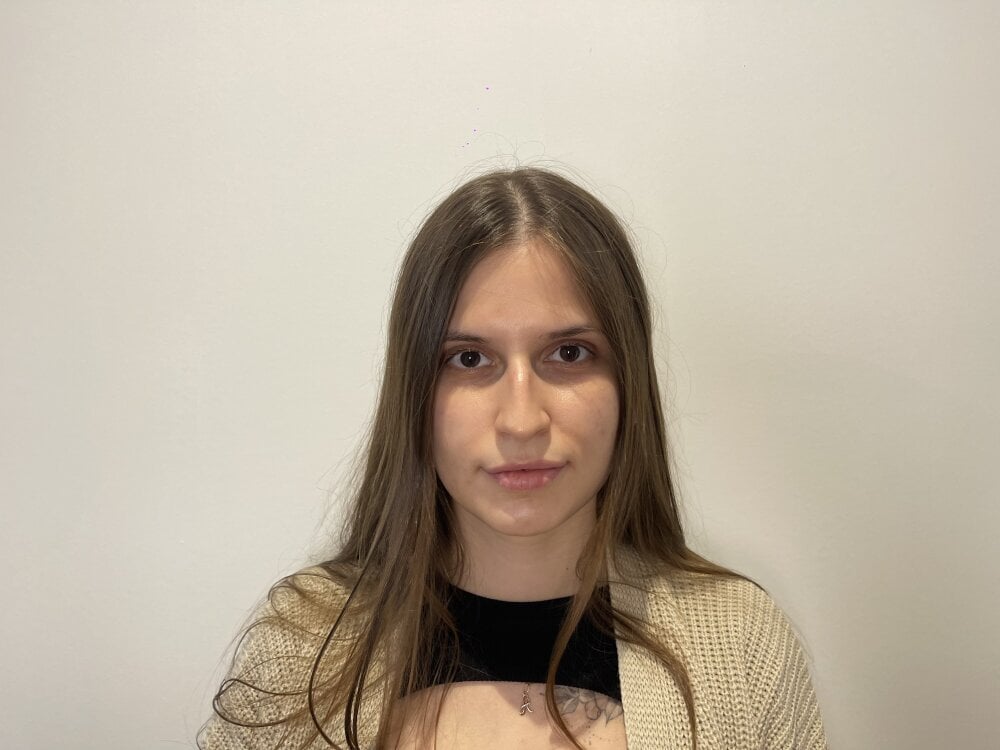 julierax from stripchat