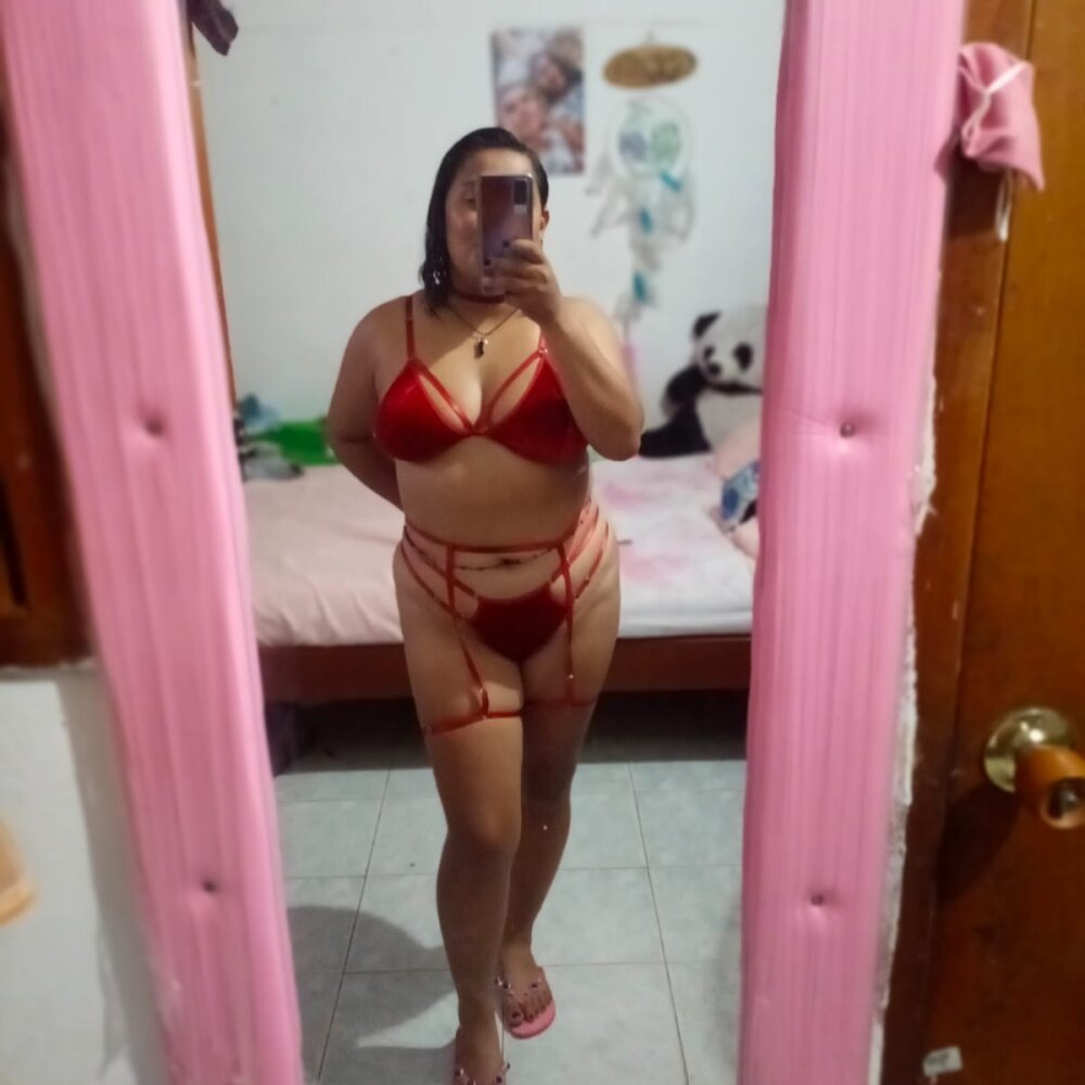 Emi_Frank 🤷 live sex webcam