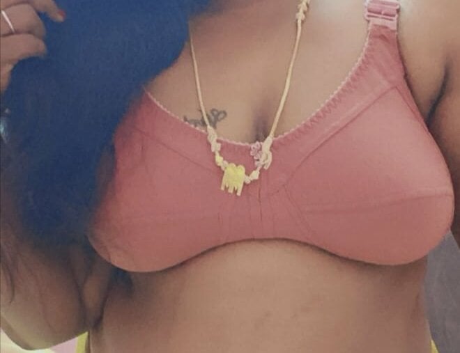 free6cams.com blackqueen-tamil livesex profile in somewhere-in-the-southern-hemisphere cams